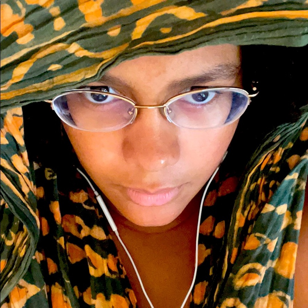 Meet your Posher, Alyce